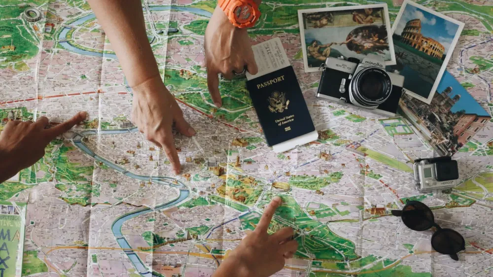 map people planning trip